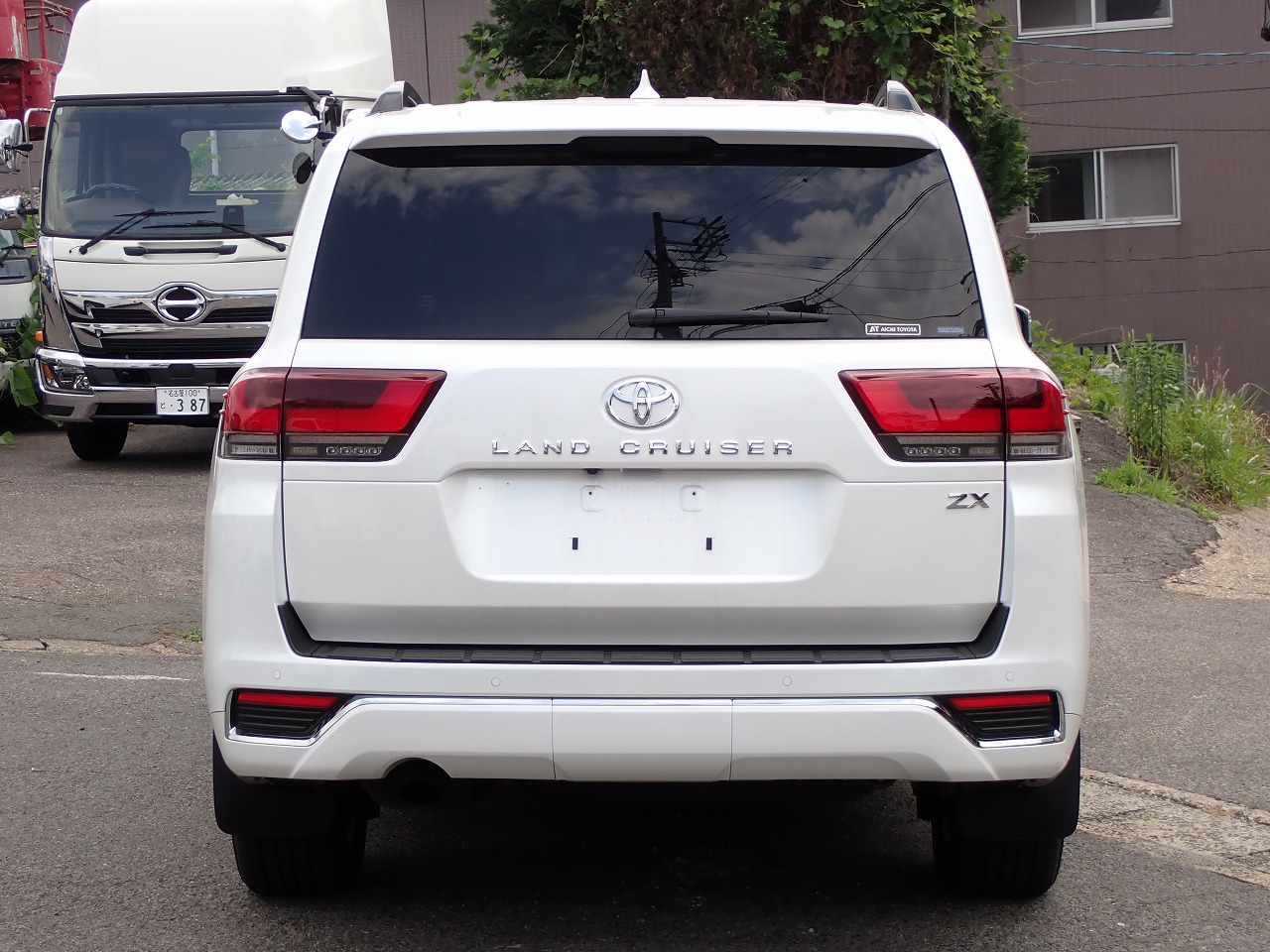 TOYOTA Land Cruiser