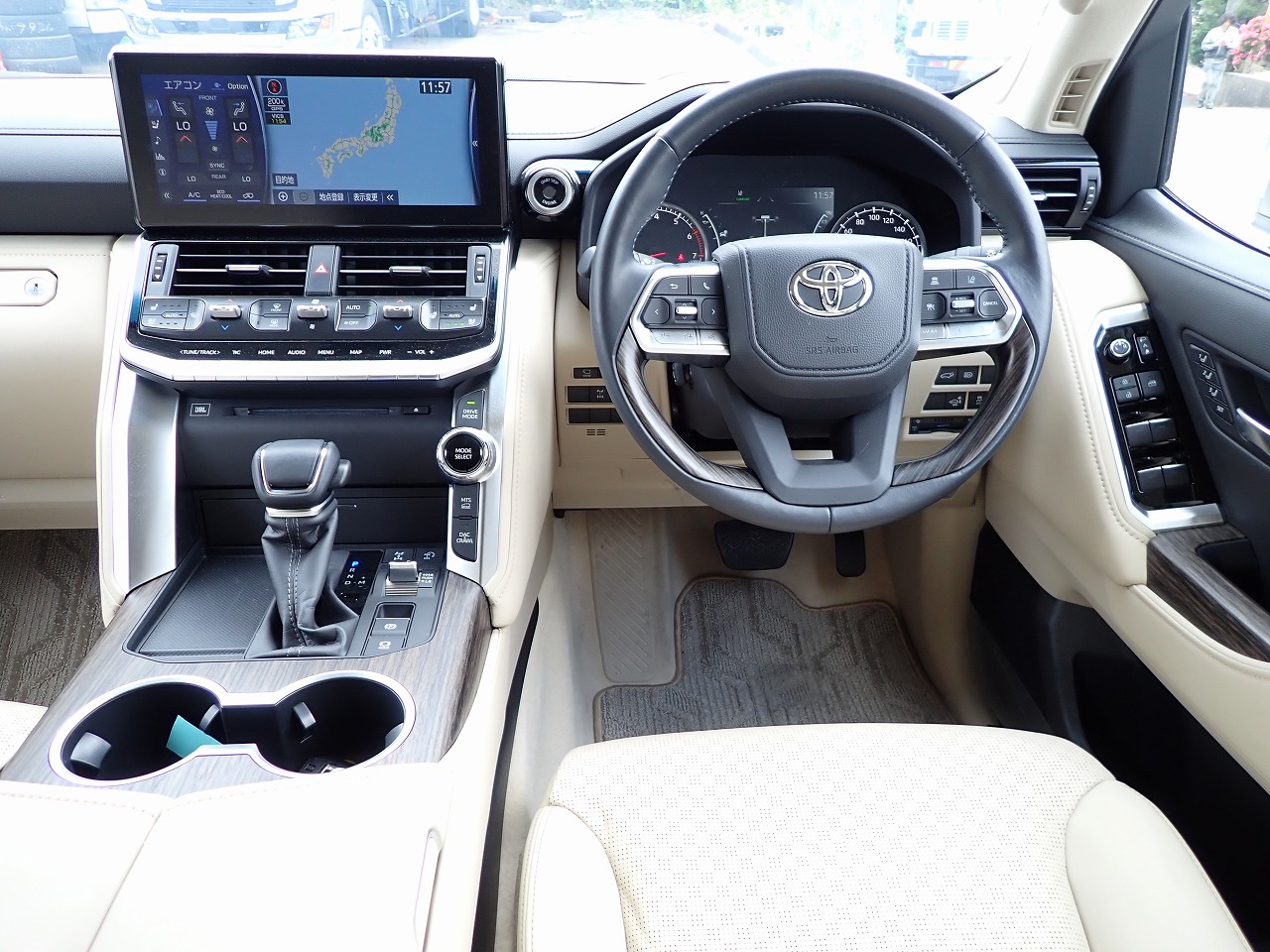 TOYOTA Land Cruiser