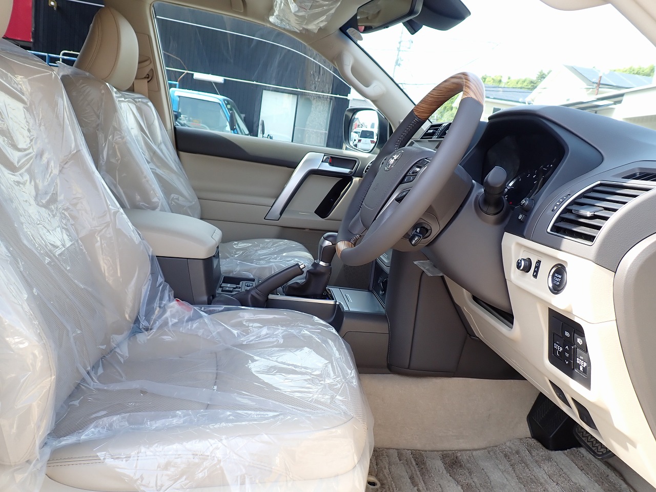 TOYOTA Land Cruiser Prado