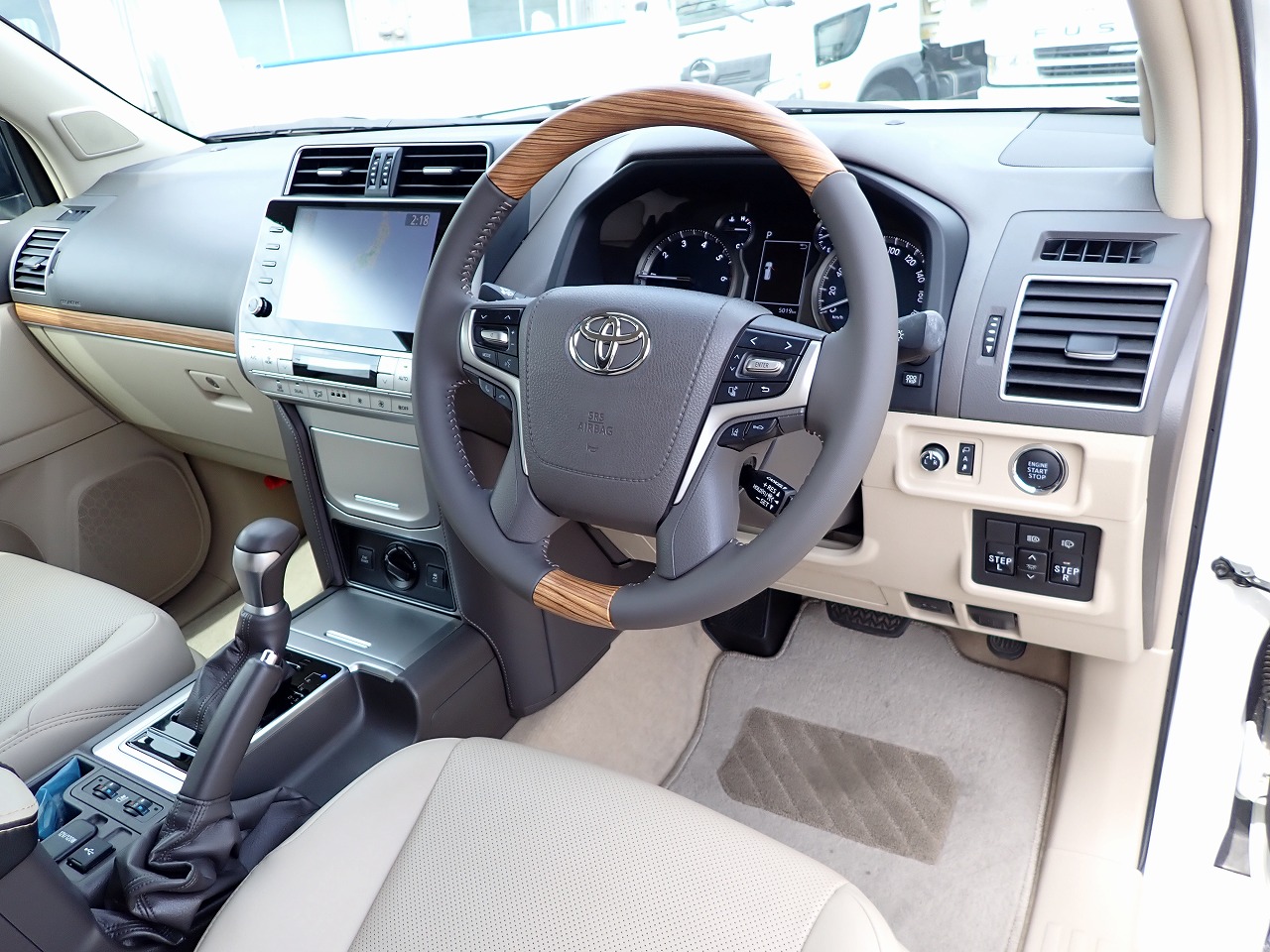 TOYOTA Land Cruiser Prado