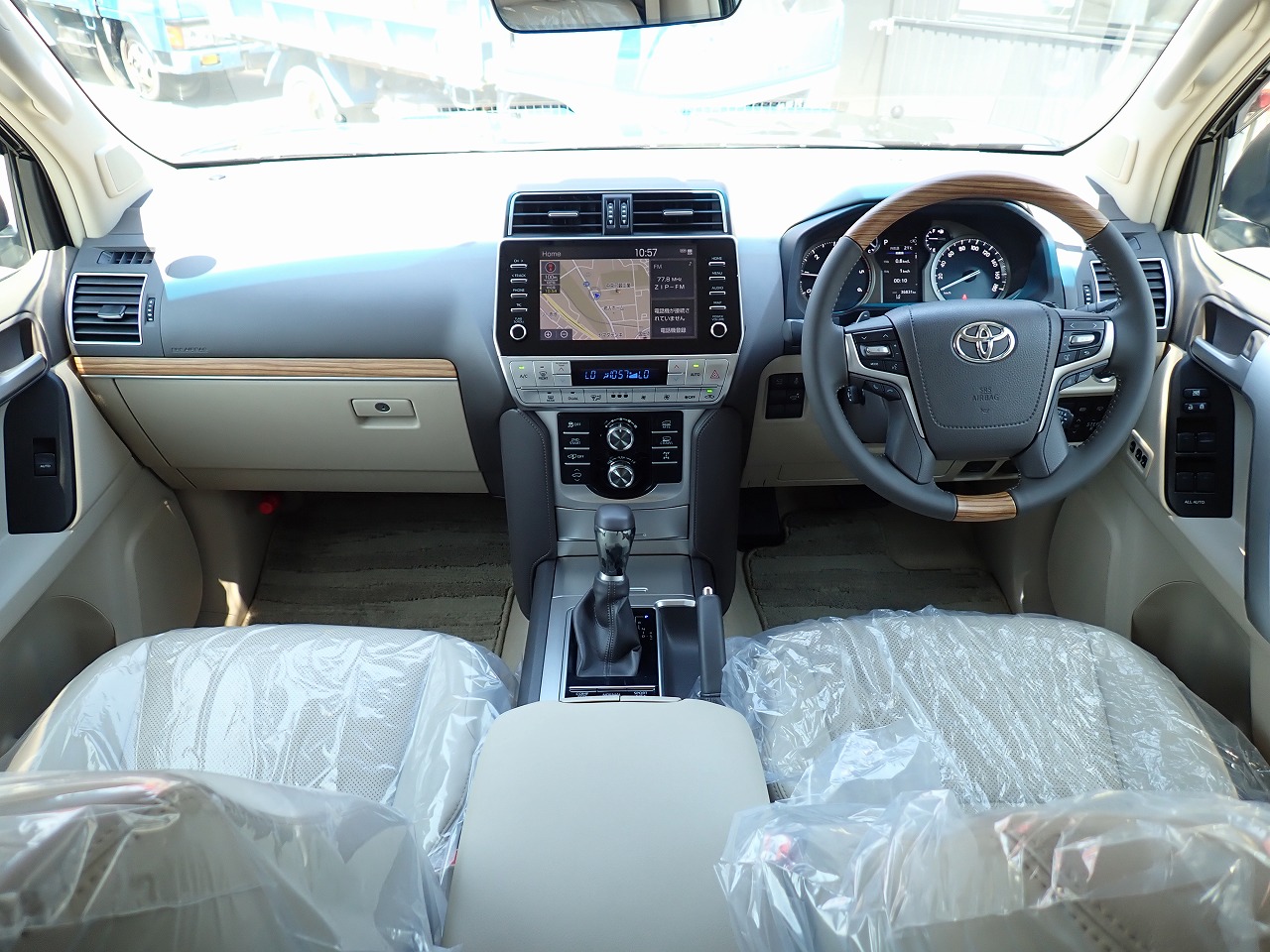 TOYOTA Land Cruiser Prado