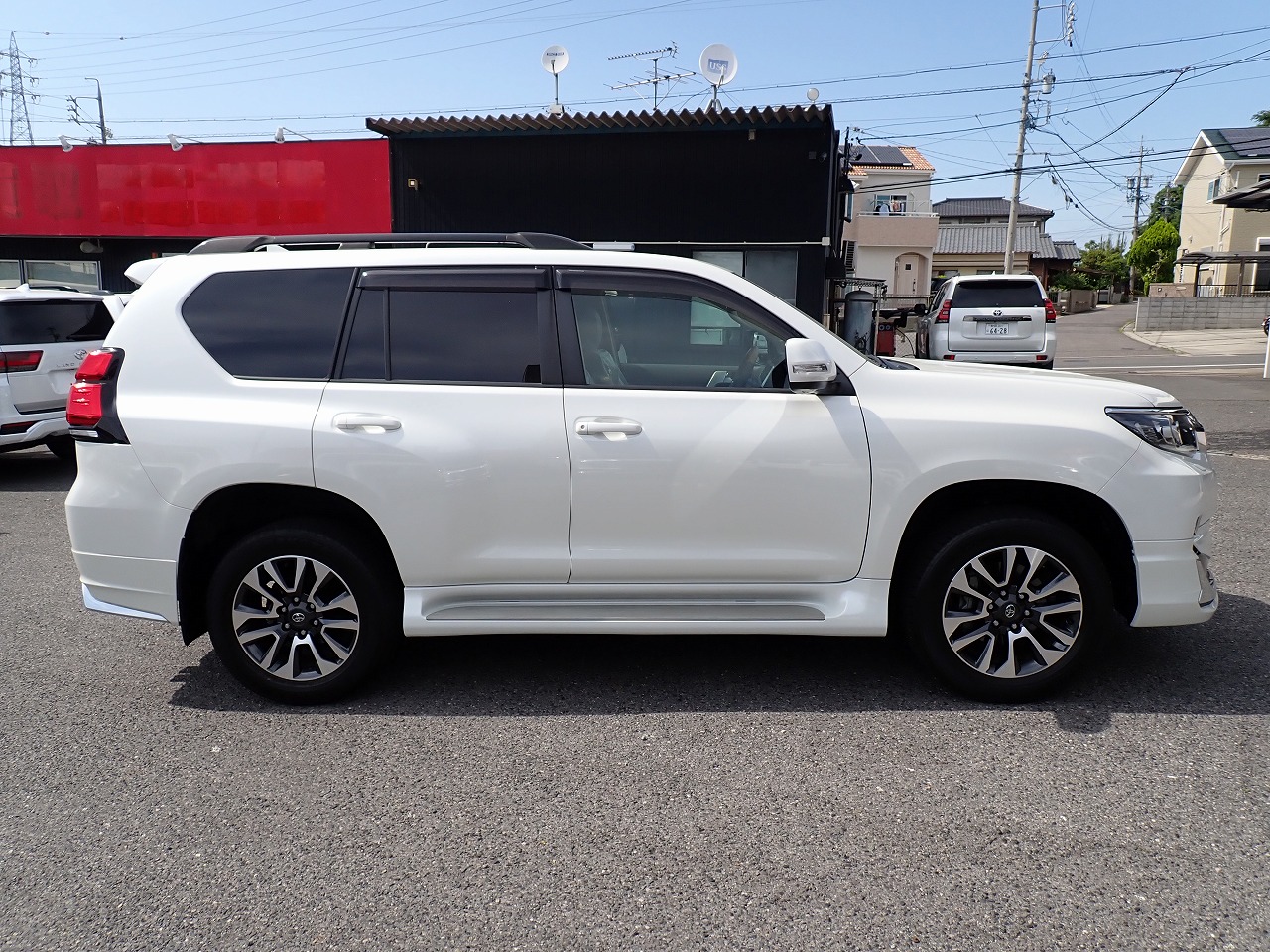 TOYOTA Land Cruiser Prado