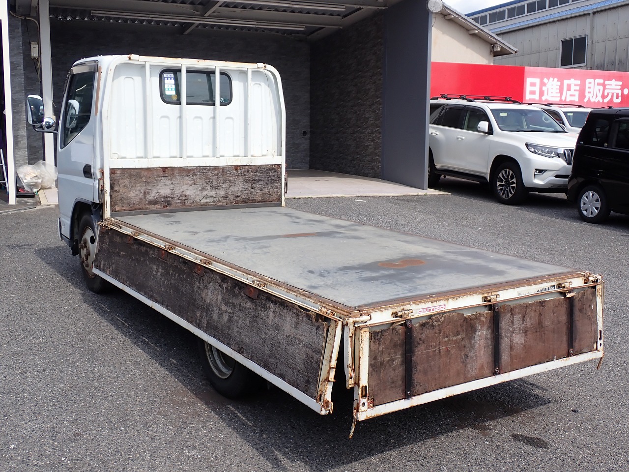 MITSUBISHI FUSO Canter