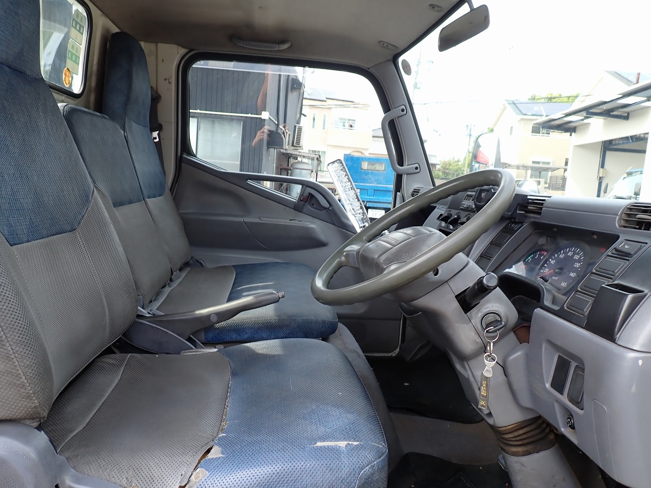 MITSUBISHI FUSO Canter