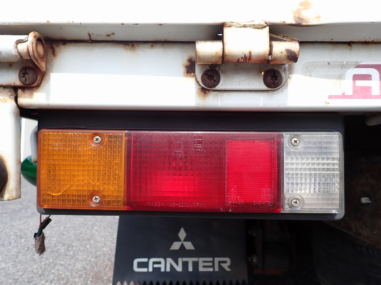 MITSUBISHI FUSO Canter