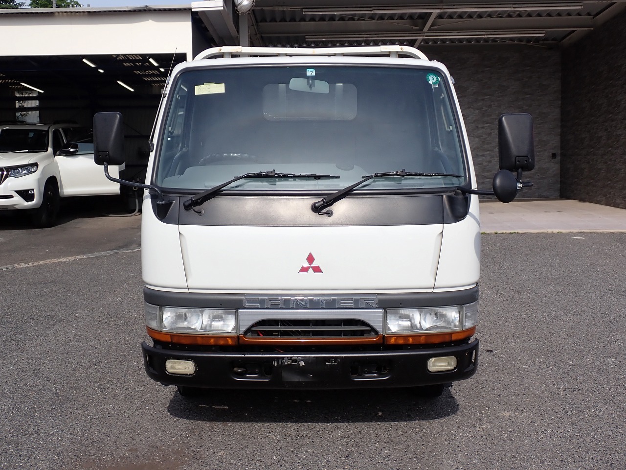 MITSUBISHI FUSO Canter