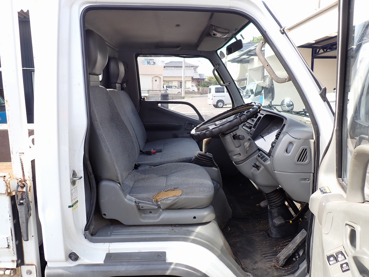 MITSUBISHI FUSO Canter