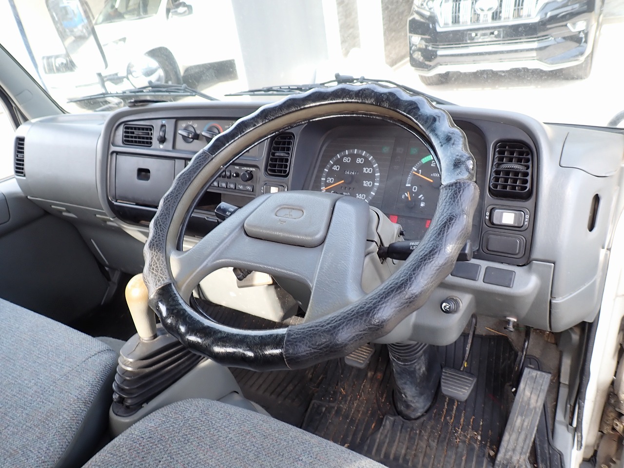 MITSUBISHI FUSO Canter