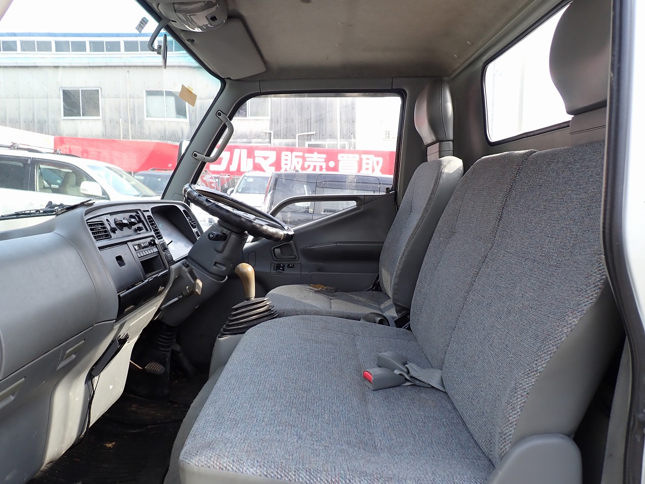 MITSUBISHI FUSO Canter
