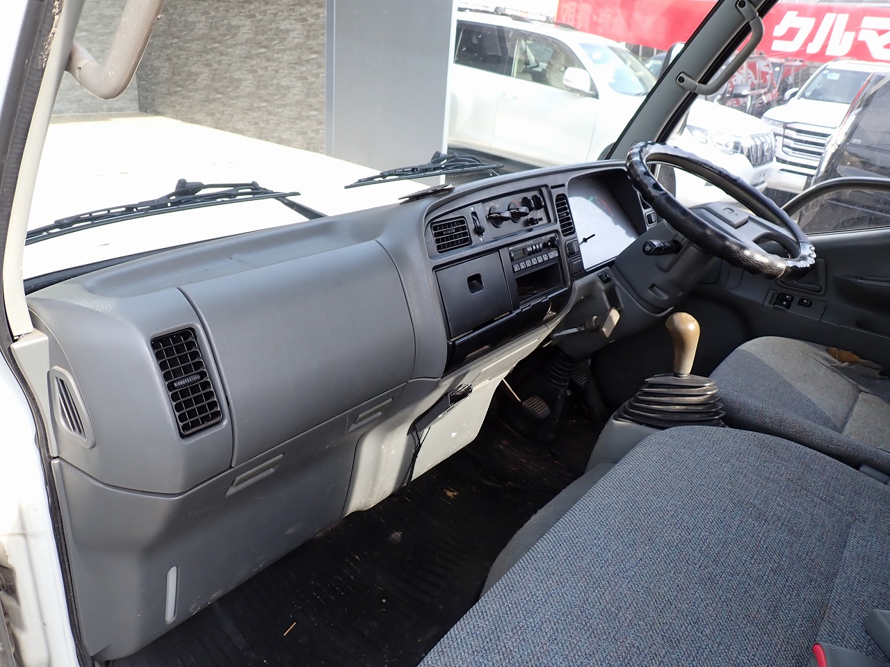 MITSUBISHI FUSO Canter