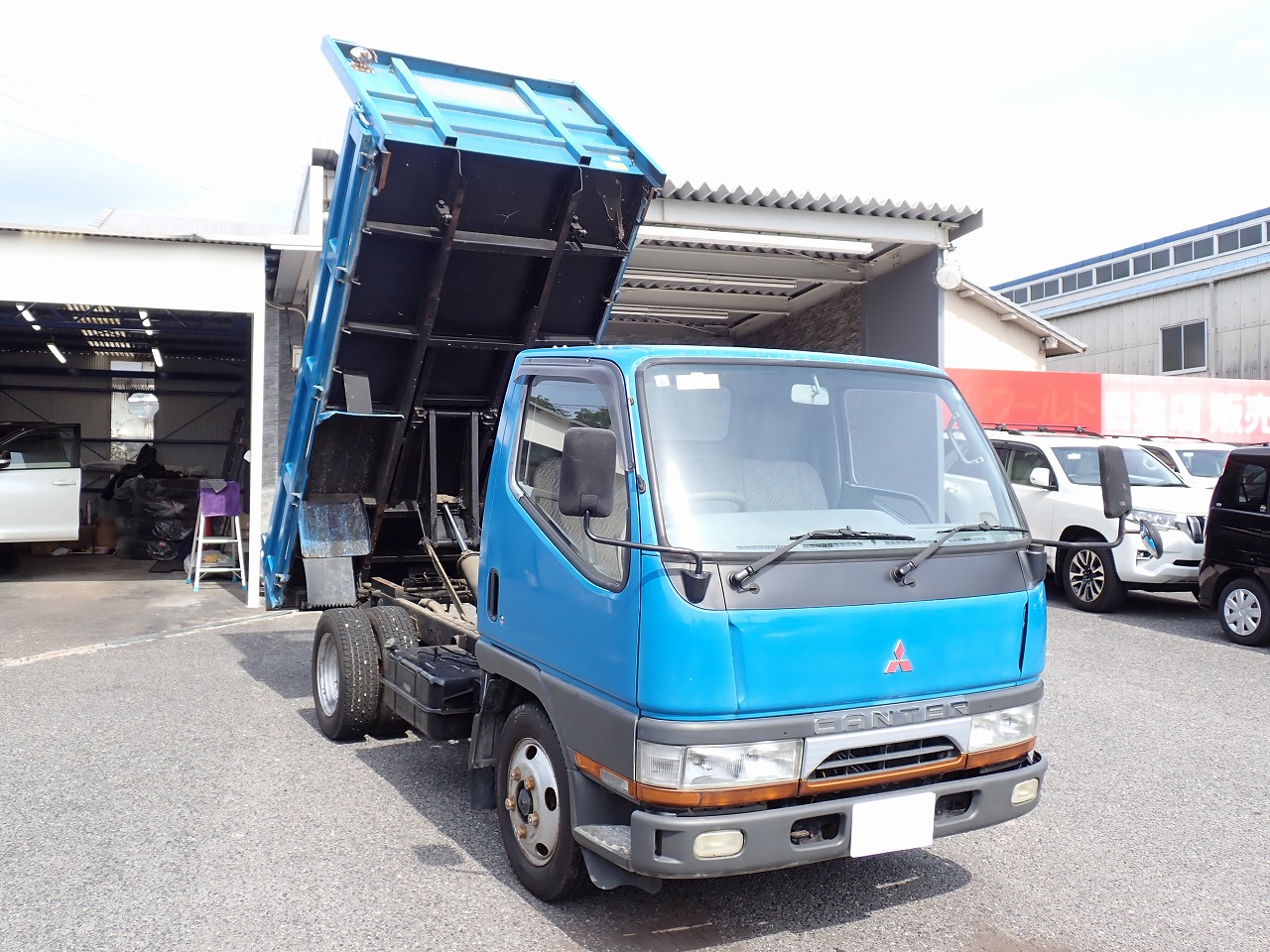 MITSUBISHI FUSO Canter