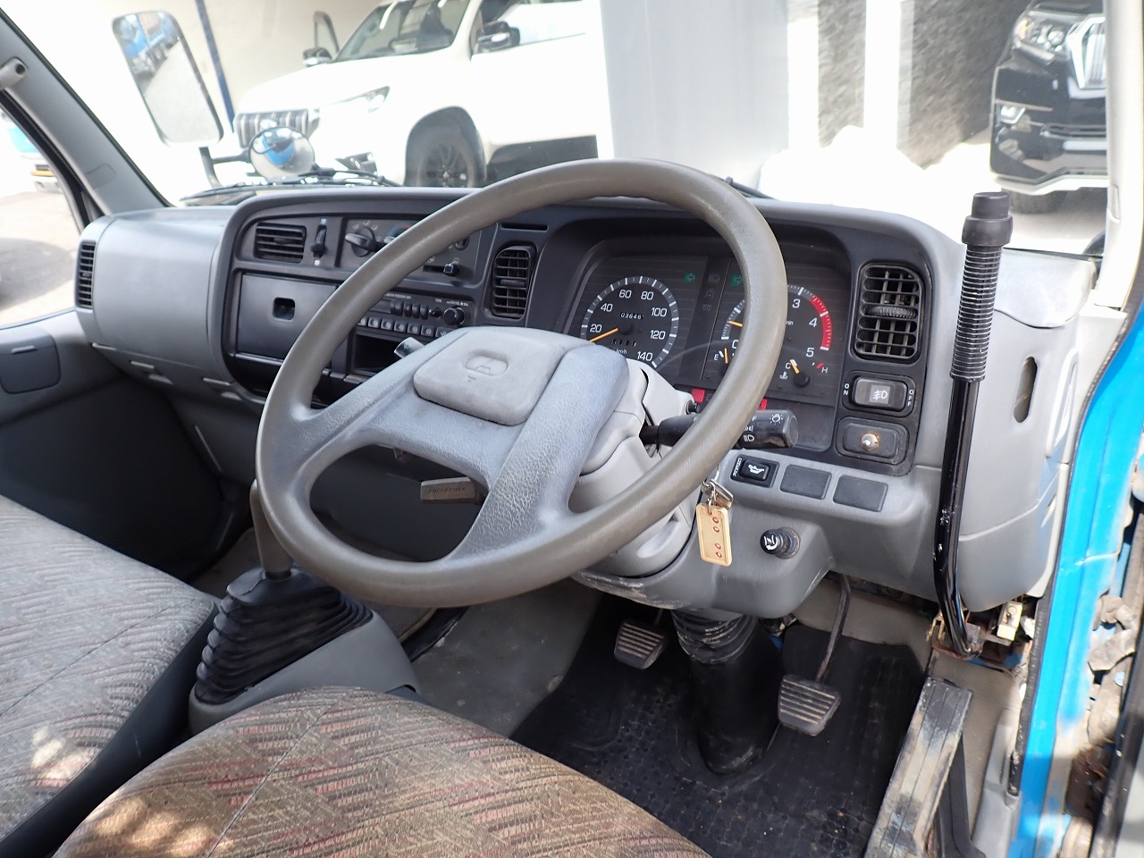 MITSUBISHI FUSO Canter