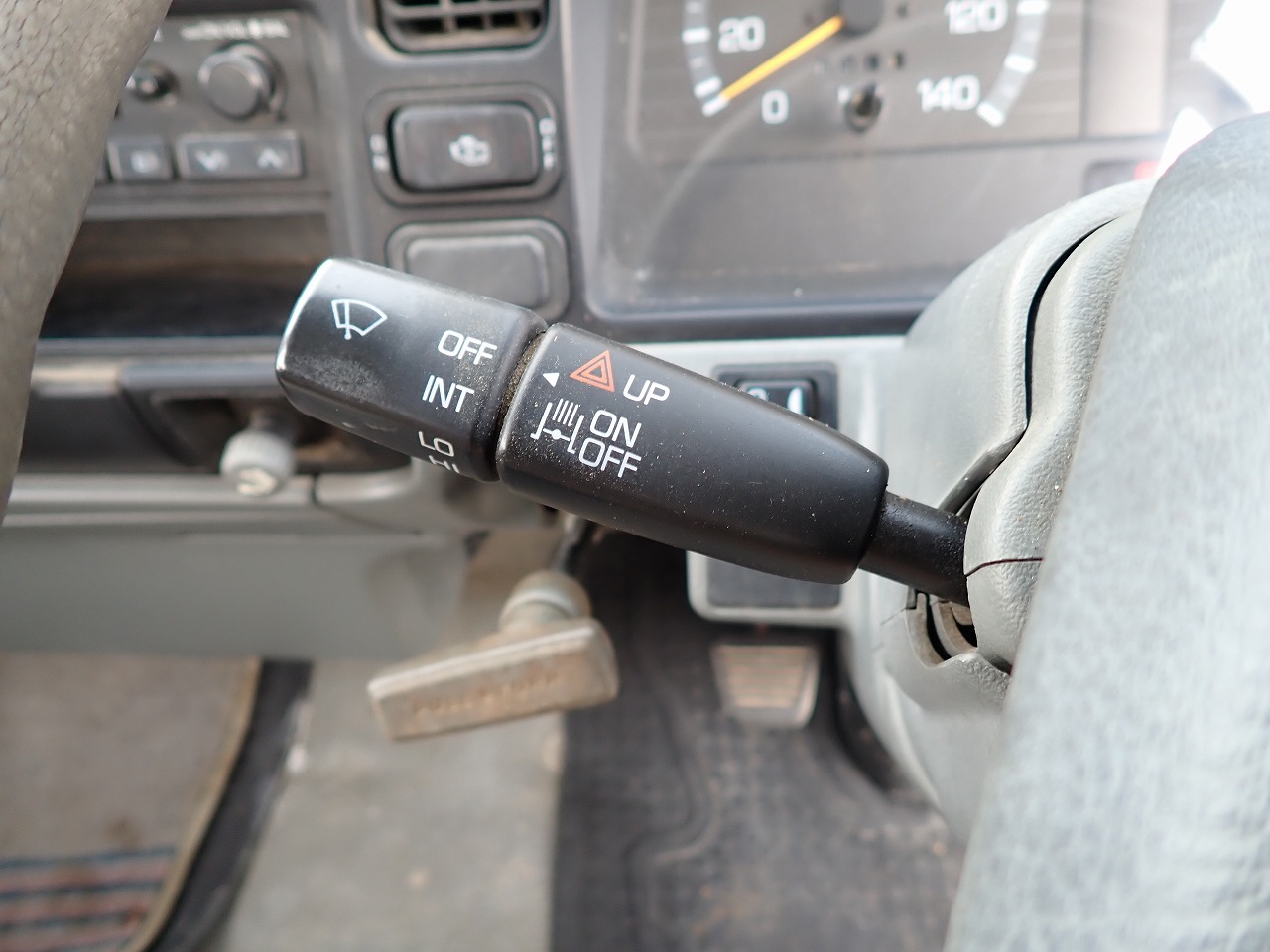 MITSUBISHI FUSO Canter