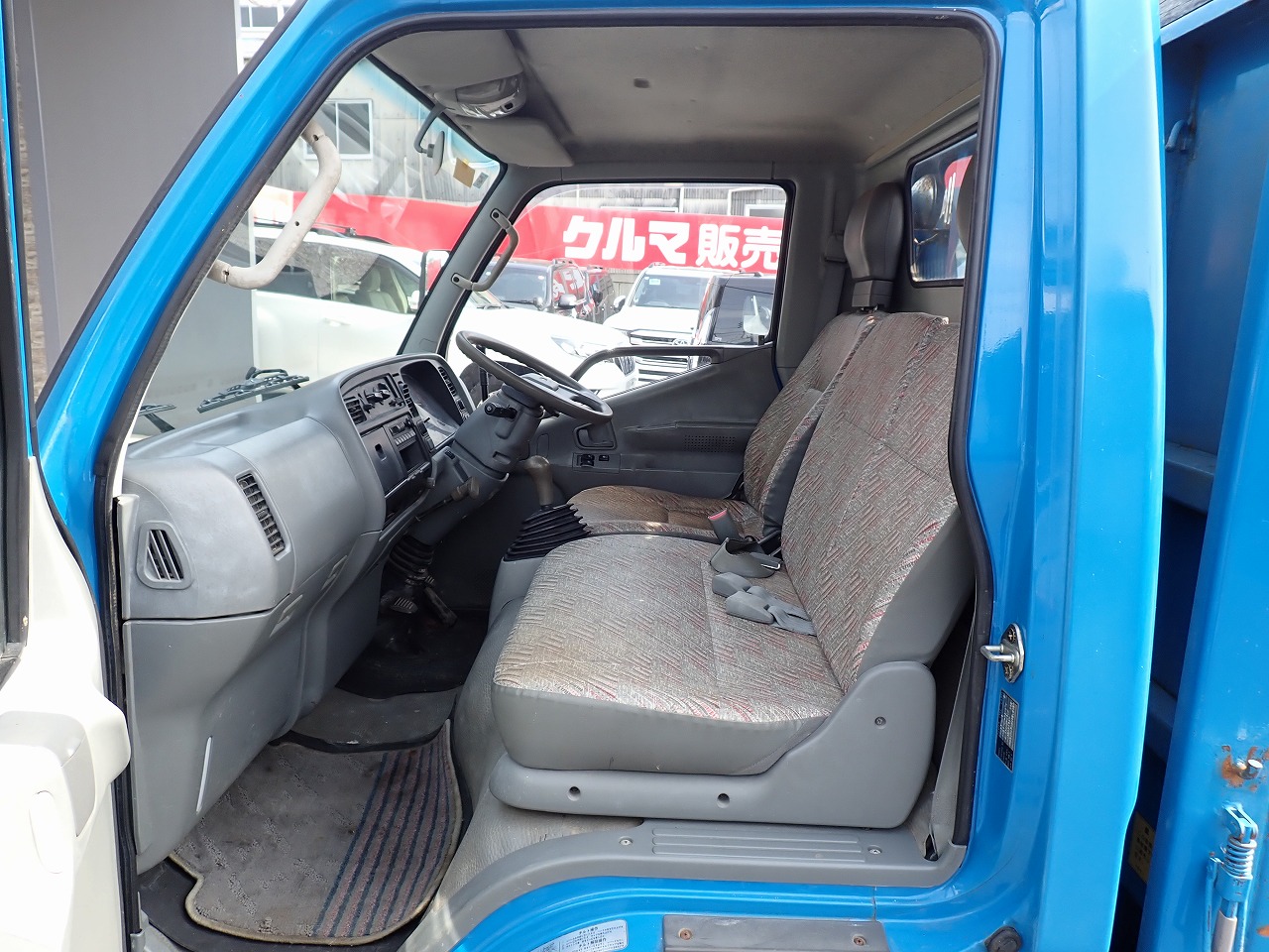 MITSUBISHI FUSO Canter