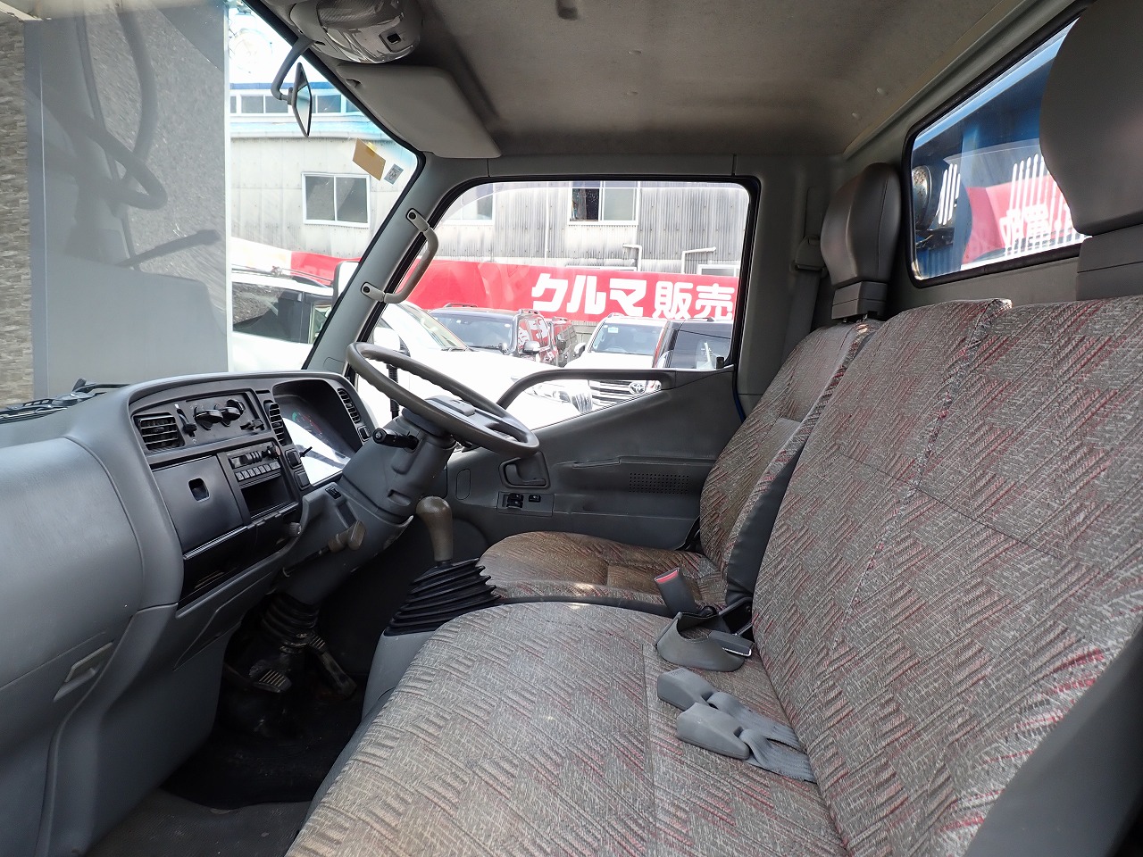MITSUBISHI FUSO Canter