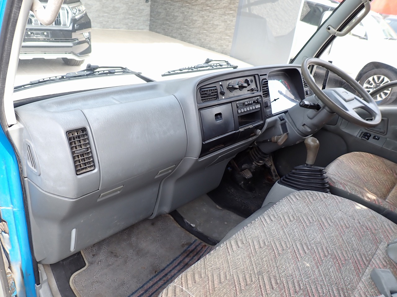 MITSUBISHI FUSO Canter