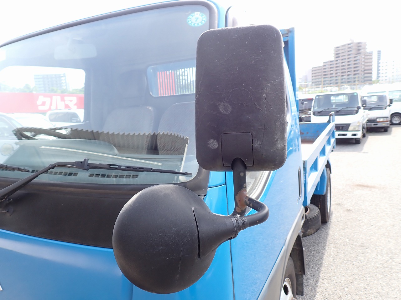 MITSUBISHI FUSO Canter