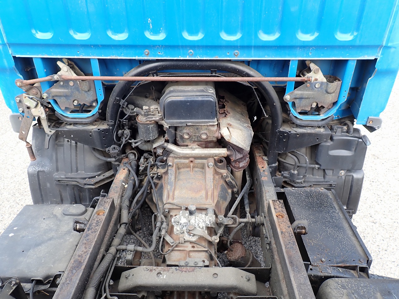 MITSUBISHI FUSO Canter