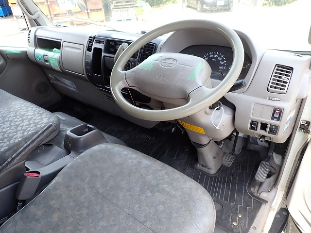HINO Dutro