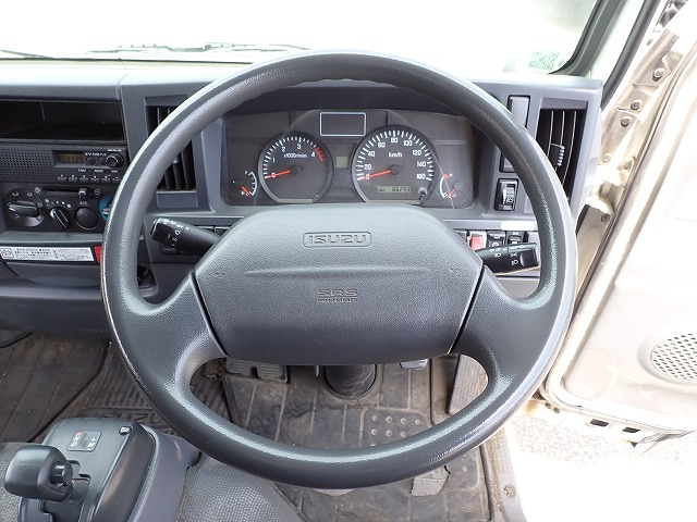 ISUZU Elf Truck