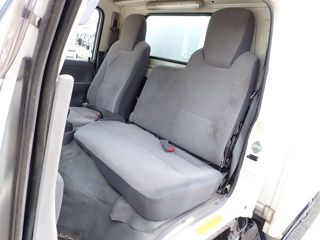 ISUZU Elf Truck
