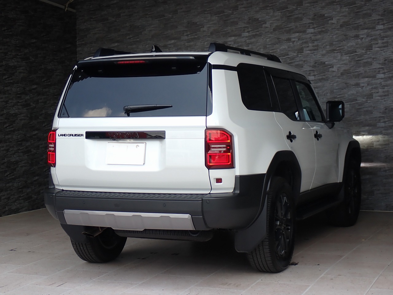 TOYOTA Land Cruiser 250