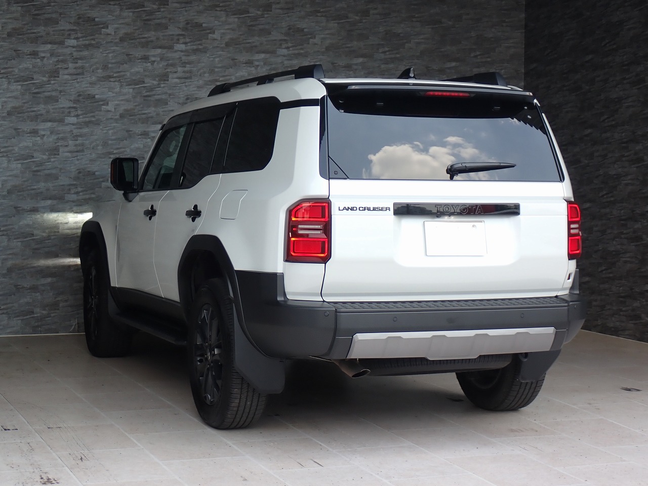 TOYOTA Land Cruiser 250