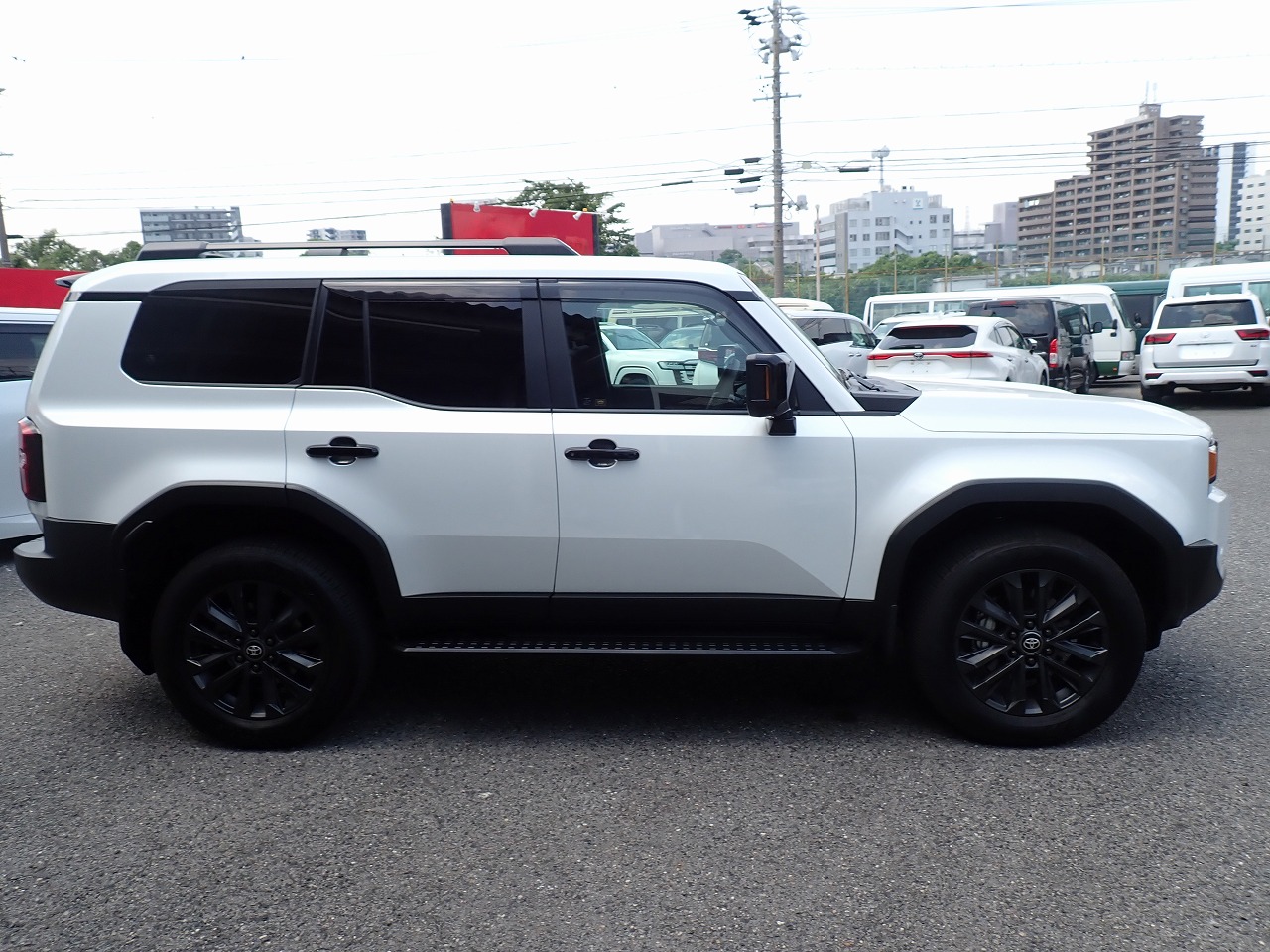 TOYOTA Land Cruiser 250