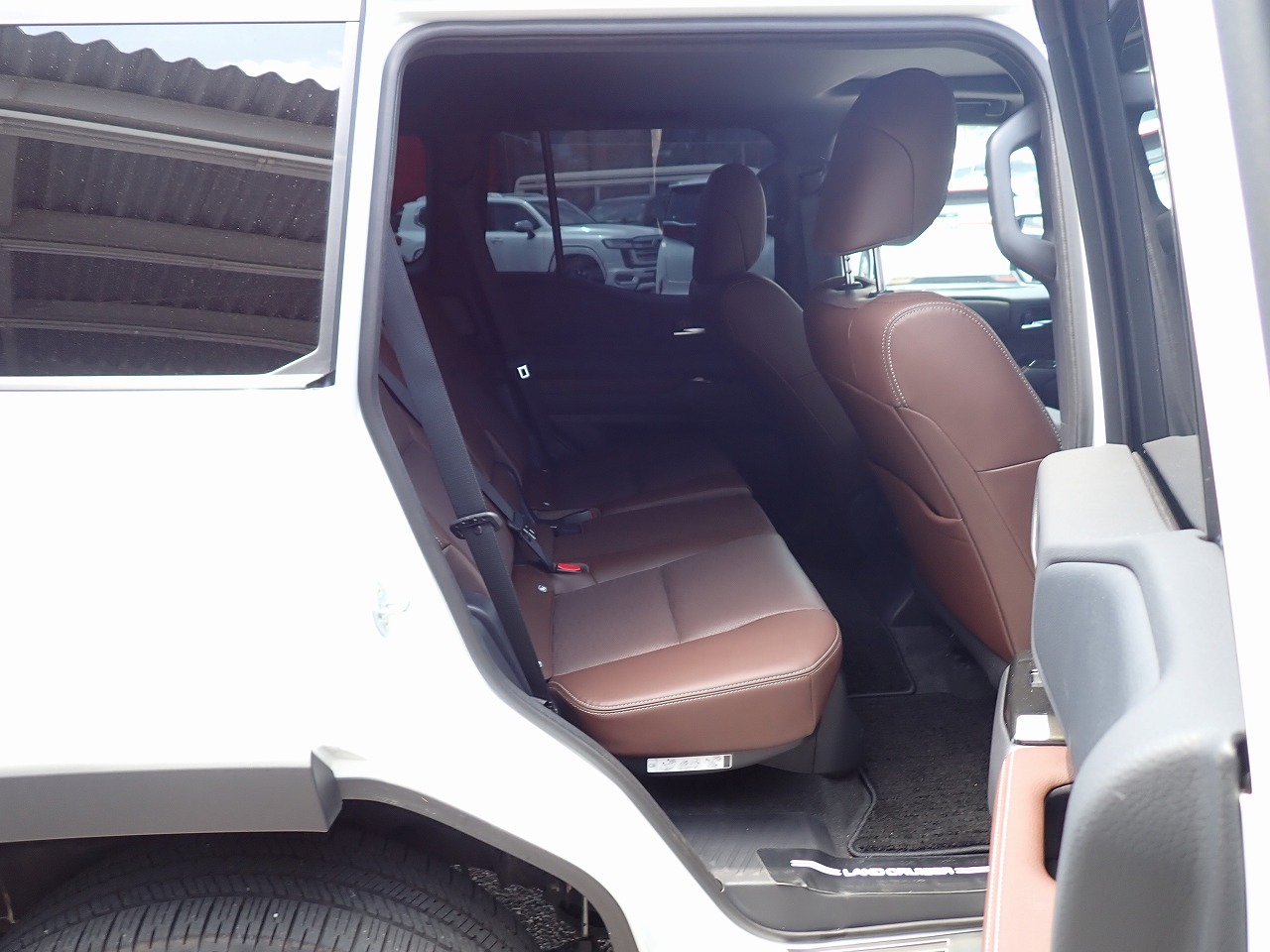 TOYOTA Land Cruiser 250