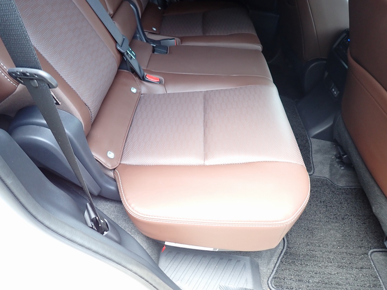 TOYOTA Land Cruiser 250