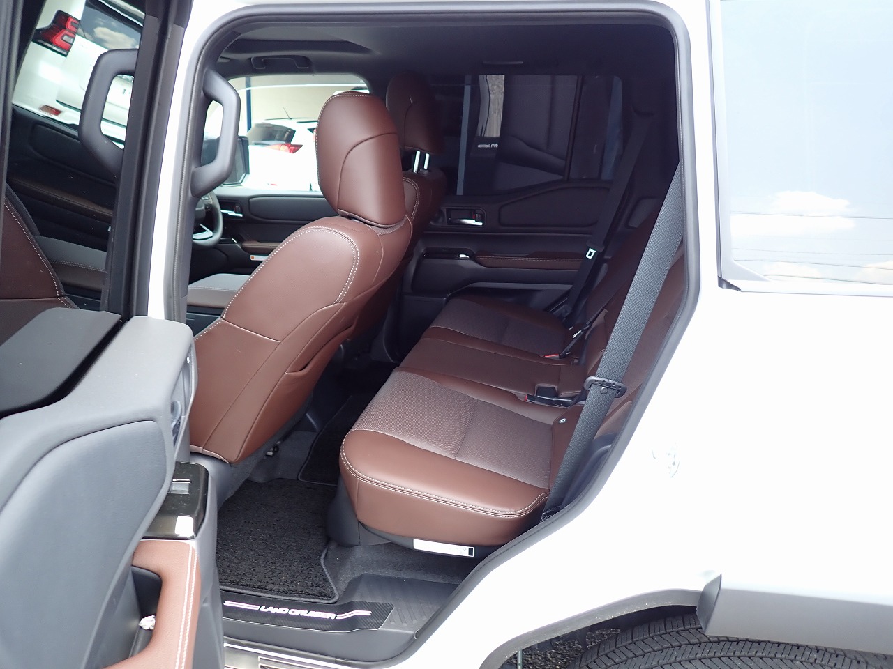 TOYOTA Land Cruiser 250
