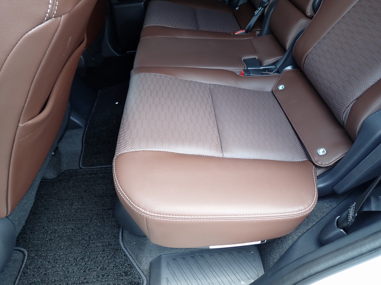 TOYOTA Land Cruiser 250
