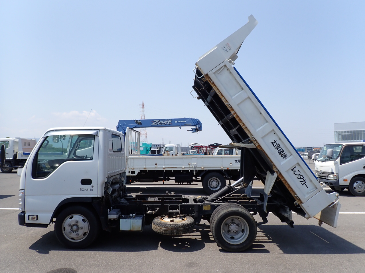 ISUZU Elf Truck