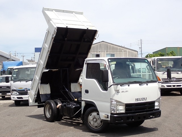 ISUZU Elf Truck