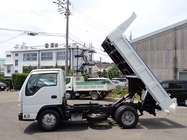 ISUZU Elf Truck