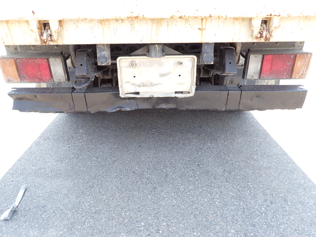 ISUZU Elf Truck