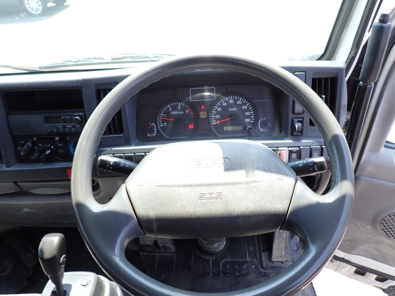 ISUZU Elf Truck