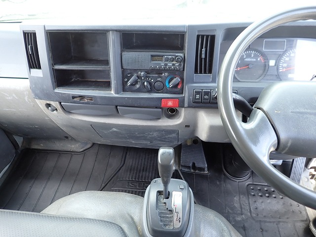 ISUZU Elf Truck