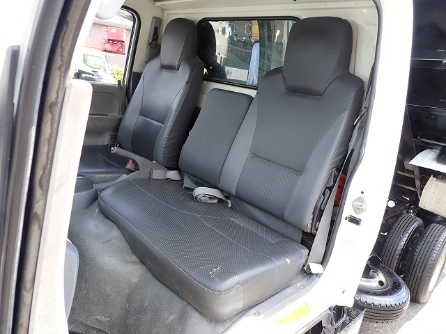 ISUZU Elf Truck