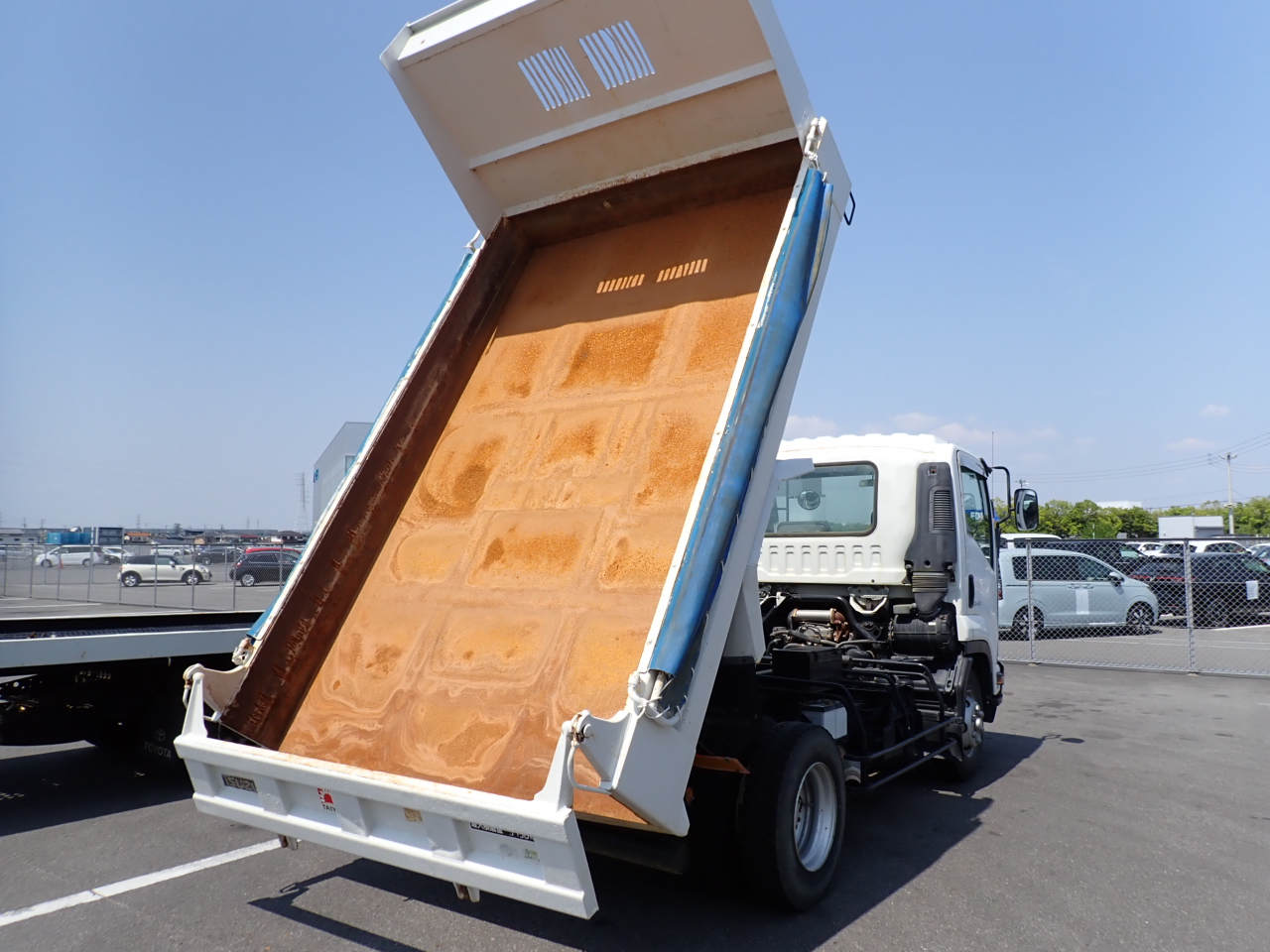 ISUZU Forward