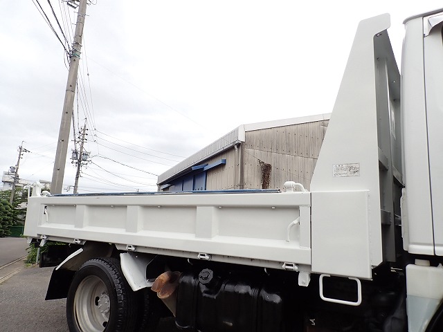 ISUZU Elf Truck