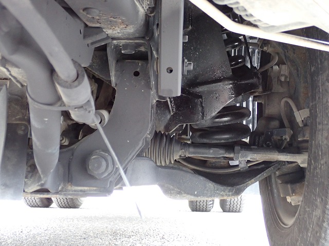 ISUZU Elf Truck