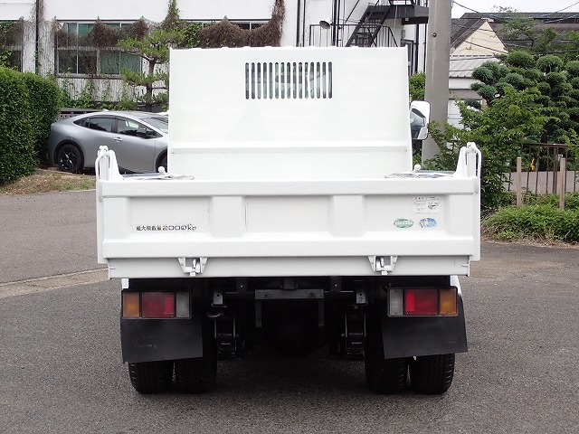 ISUZU Elf Truck