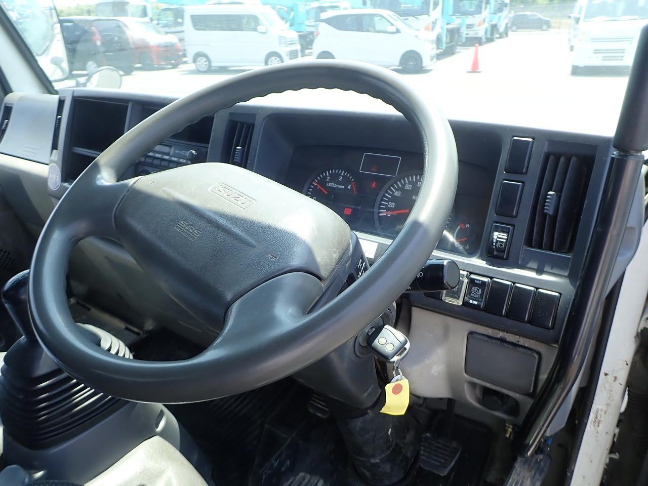 ISUZU Elf Truck