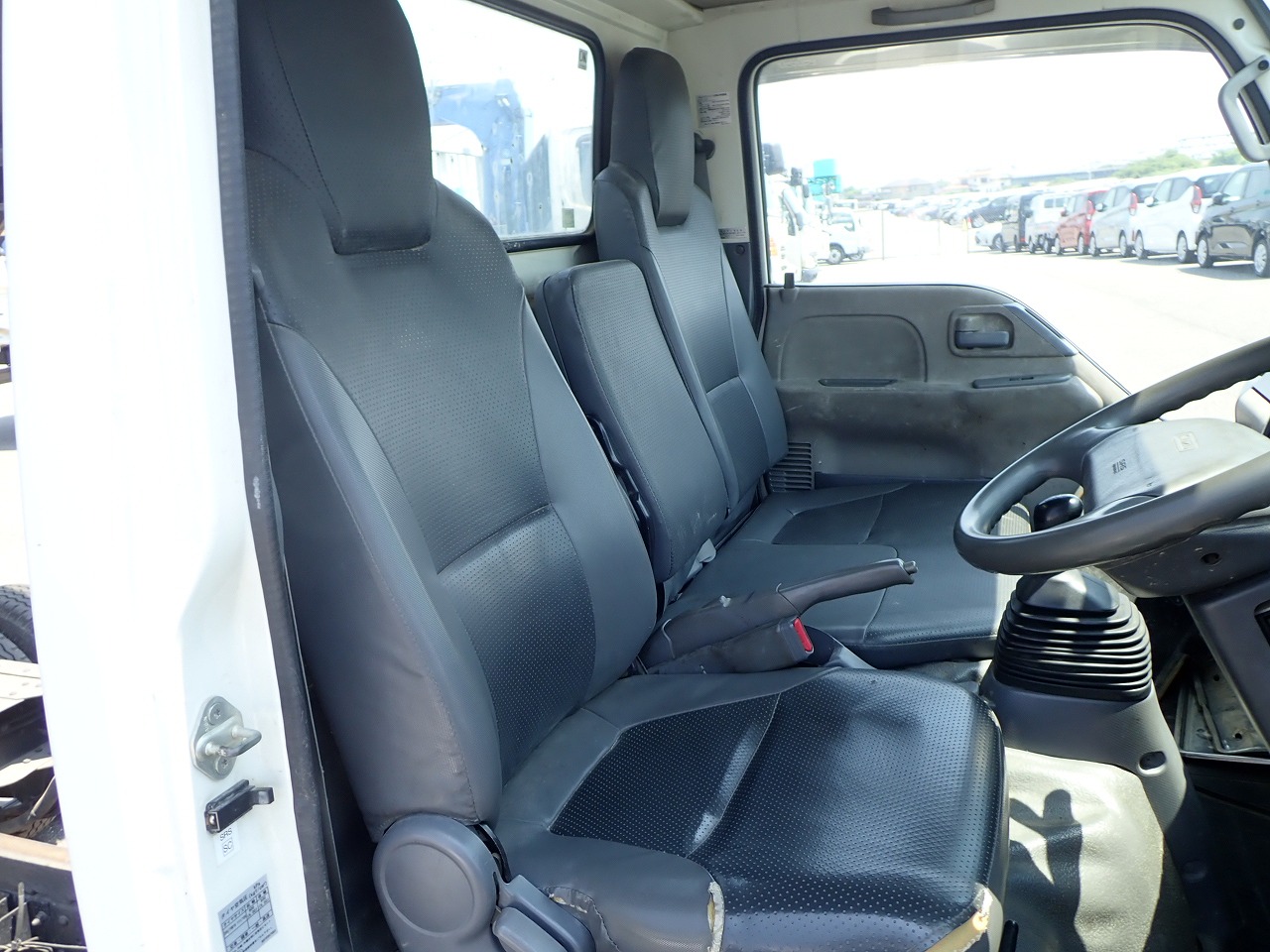 ISUZU Elf Truck