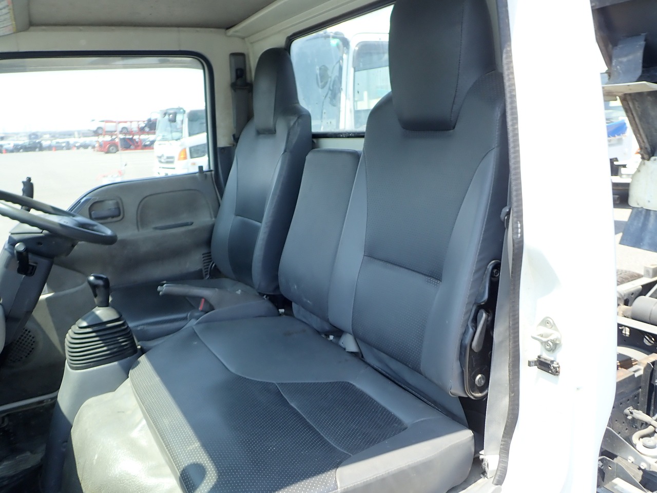 ISUZU Elf Truck