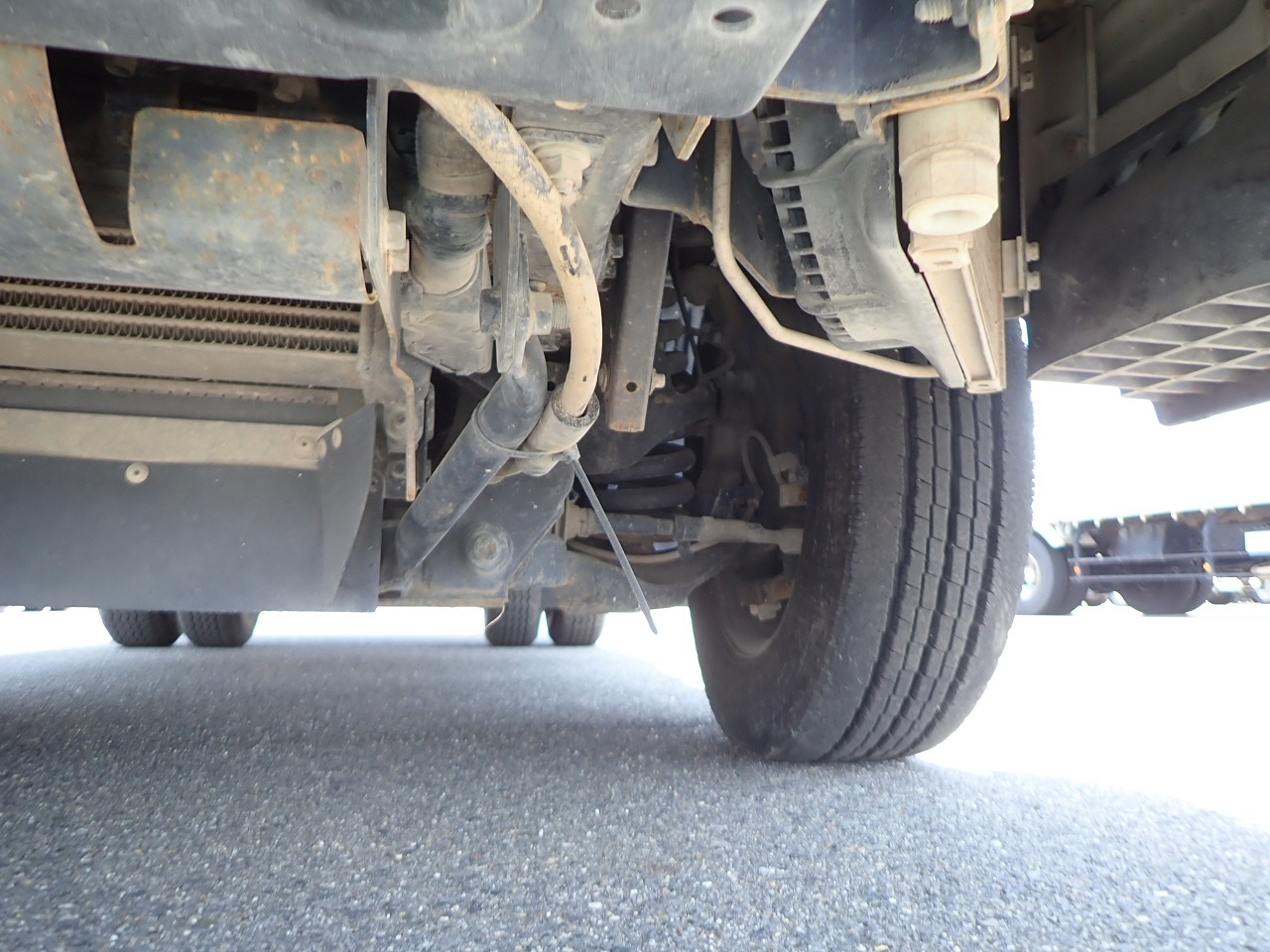 ISUZU Elf Truck