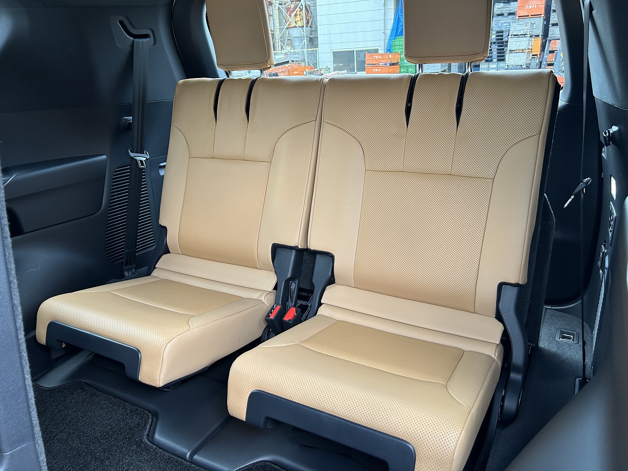 LEXUS LX 600