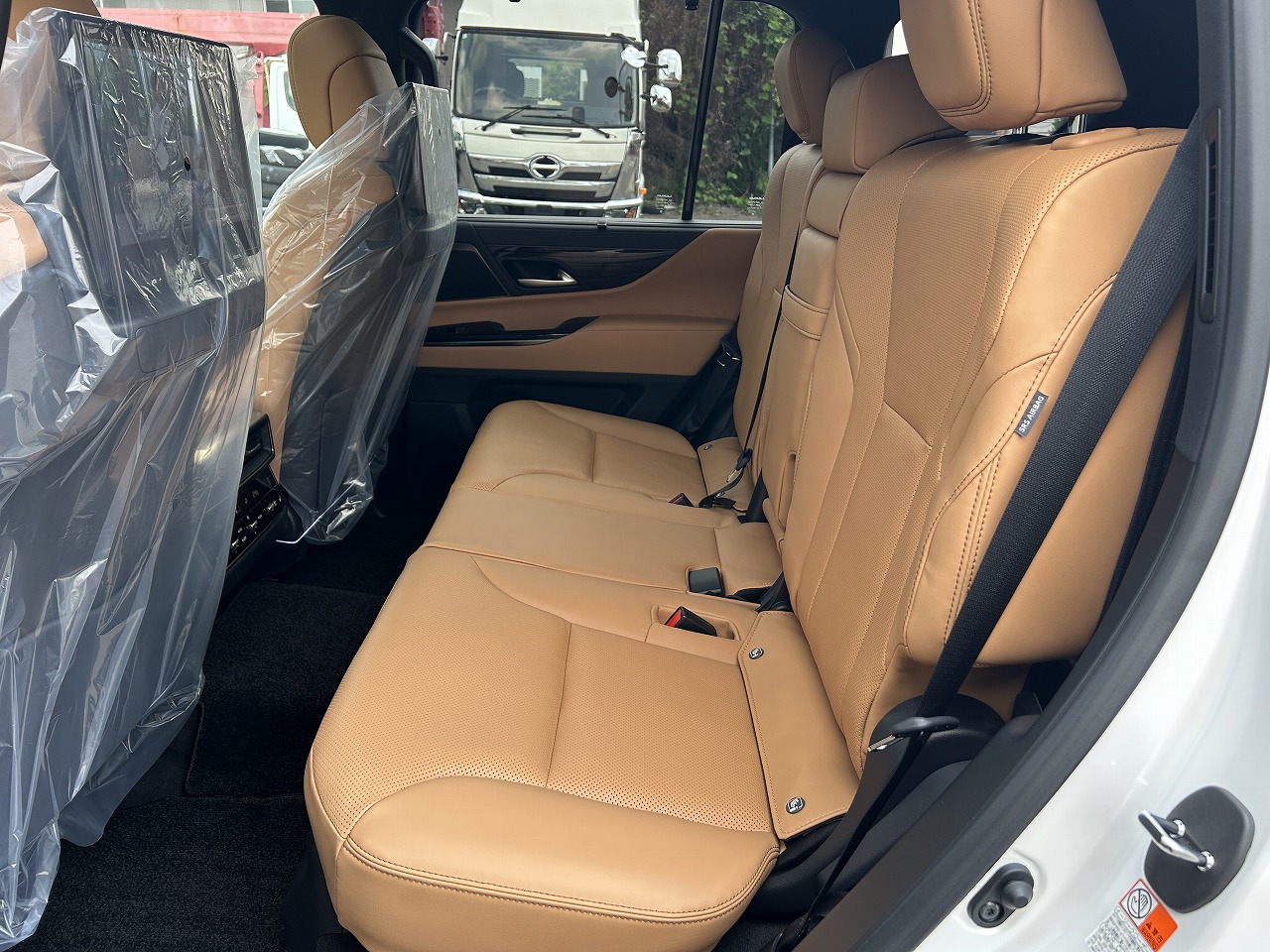 LEXUS LX 600