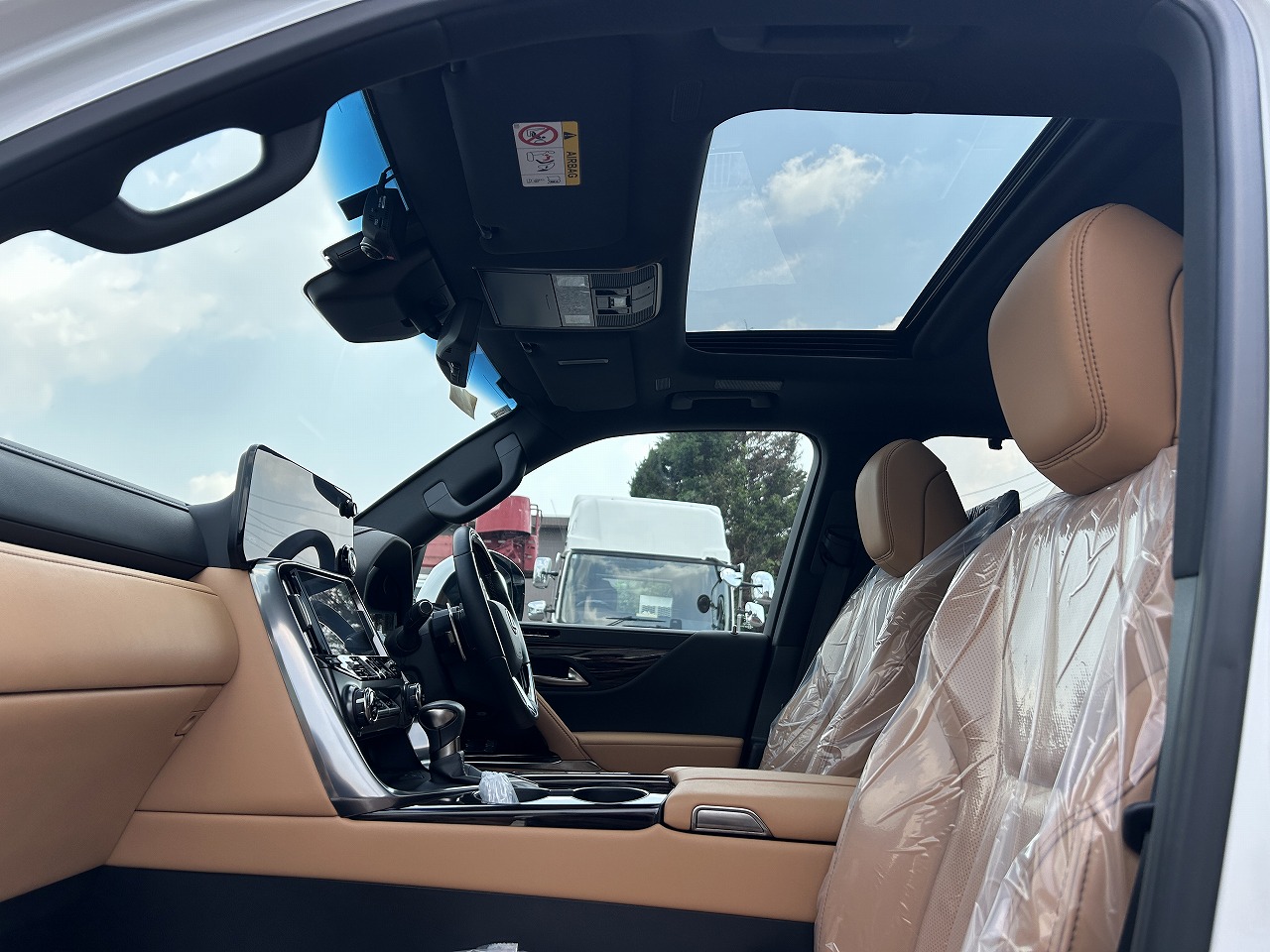 LEXUS LX 600